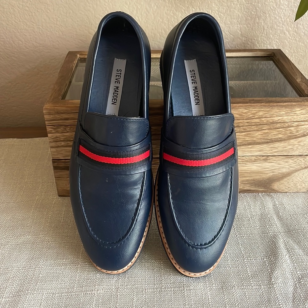 Navy Steve Madden men’s loafers size 8